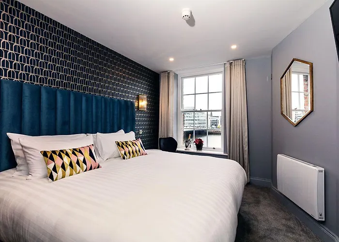 The Ferryman Townhouse 2*