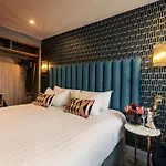 The Ferryman Townhouse 2*