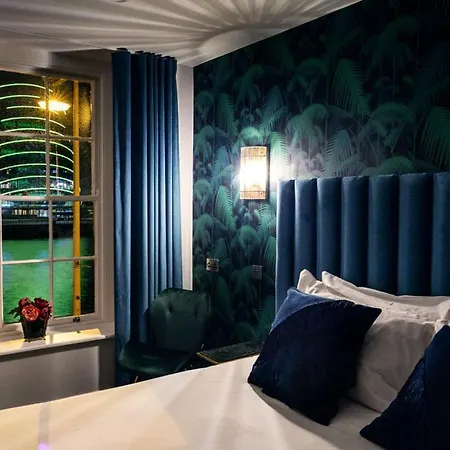 فندق The Ferryman Townhouse