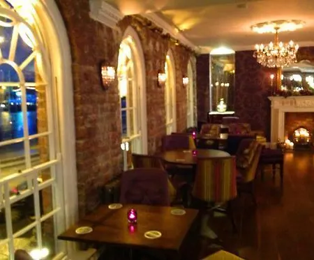 The Ferryman Townhouse 2* Dublin