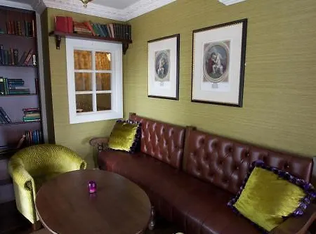 The Ferryman Townhouse 2* Dublin