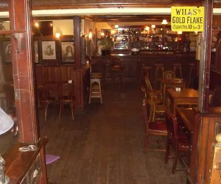 The Ferryman Townhouse Hotel 2*