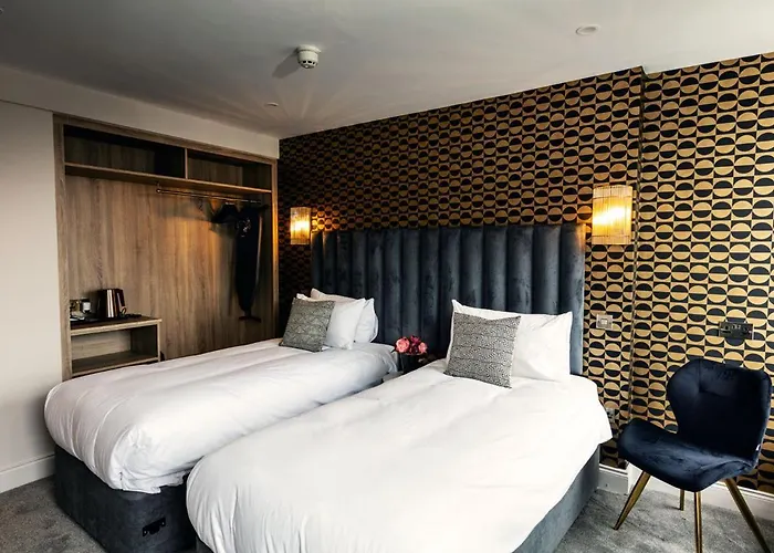 Отель The Ferryman Townhouse 2*