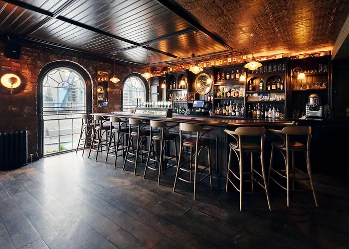 The Ferryman Townhouse Hotel 2*